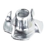 Beütős anya horg. M10