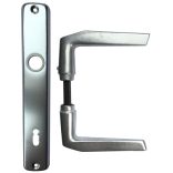 Ajtókilincs + ajtócím 90 mm kulcsos ezüst