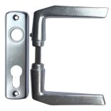 Ajtókilincs + ajtócím 55 mm cilinderes ezüst