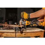 INGCO Akkus sarokcsiszoló 125 mm szénkefe nélküli 20 V (akku és töltő nélkül)