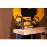 INGCO Akkus rezgőcsiszoló szénkefe nélküli 20 V (akku és töltő nélkül)